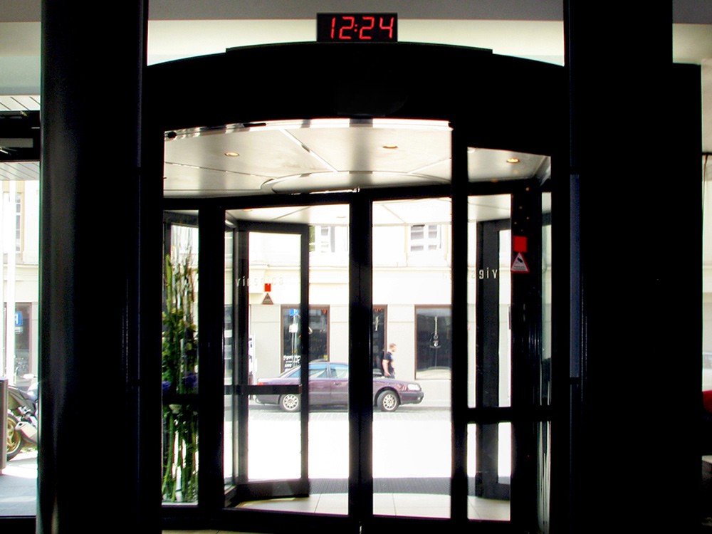 Pulkstenis-termometrs, H 150 mm, Rīga, "Albert Hotel"