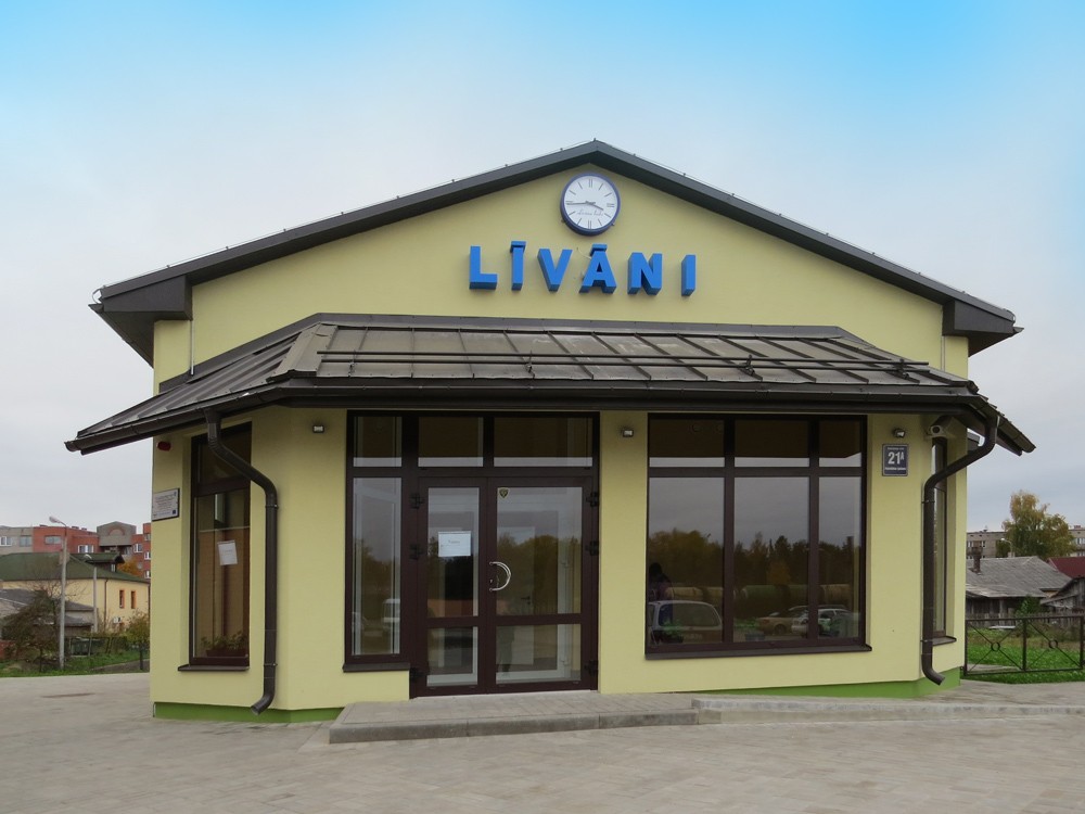 Līvānu autostacijas pulkstenis