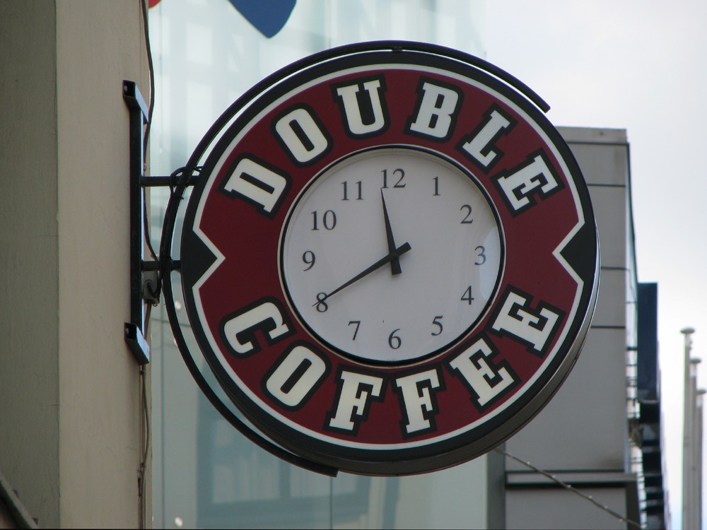 Reklāmas pulkstenis "Double Coffee", Rīga
