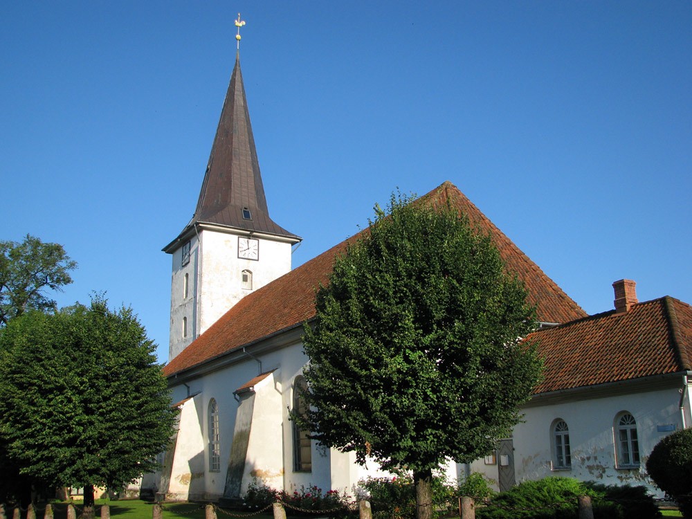 Tukums,  Sv. Trīsvienības luterāņu baznīca